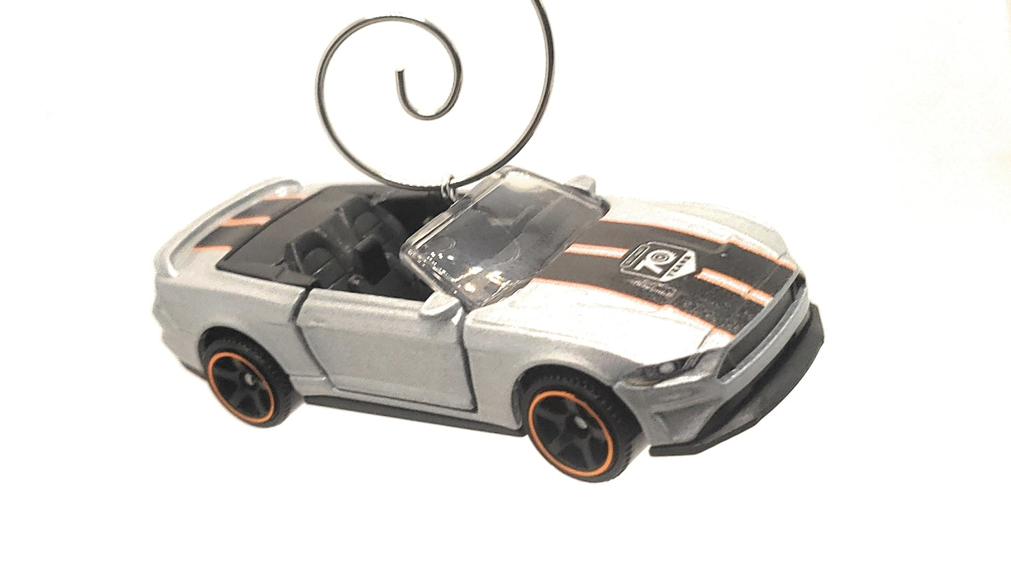 2019 Ford Mustang Convertible Silver Christmas Ornament