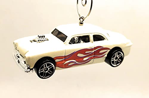 1949 Ford Sedan Shoe Box Cream Christmas Ornament