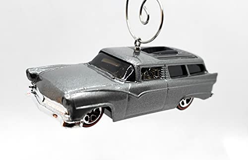 Ford Station Wagon 8-Crate Gray Christmas Ornament