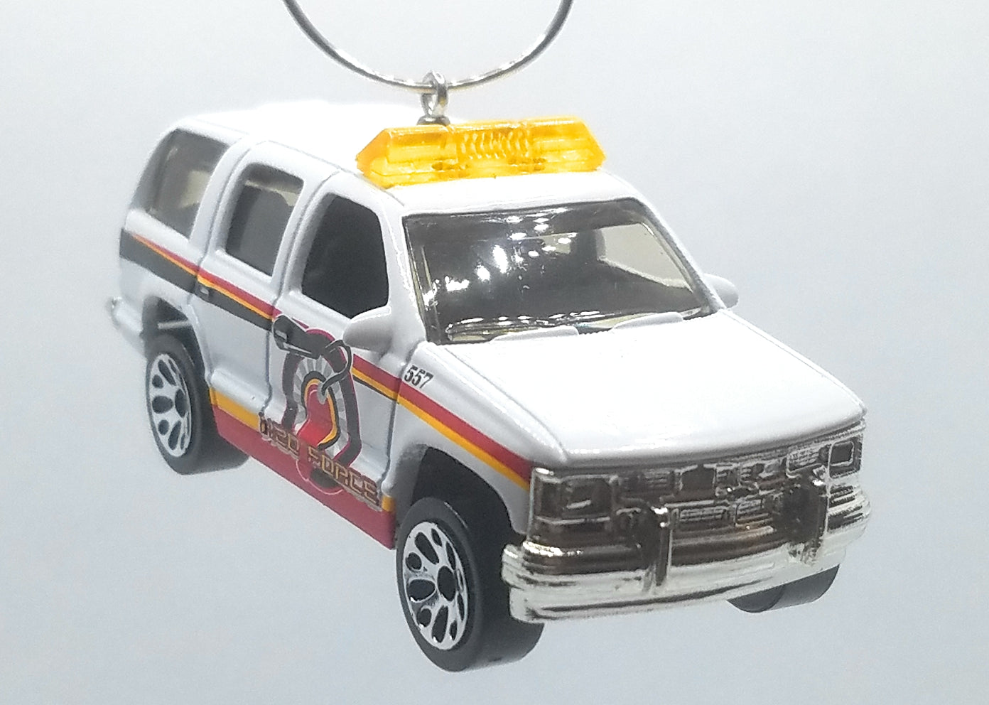 1997 Chevy Tahoe White/Red Stripes Christmas Ornament