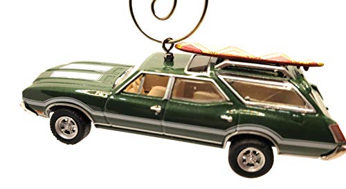 1972 Oldsmobile Vista Cruisder Station Wagon Green Christmas Ornament