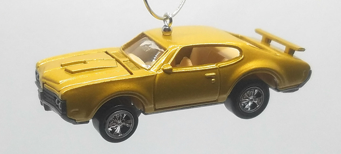 1969 Olds 442 Gold Christmas Ornament