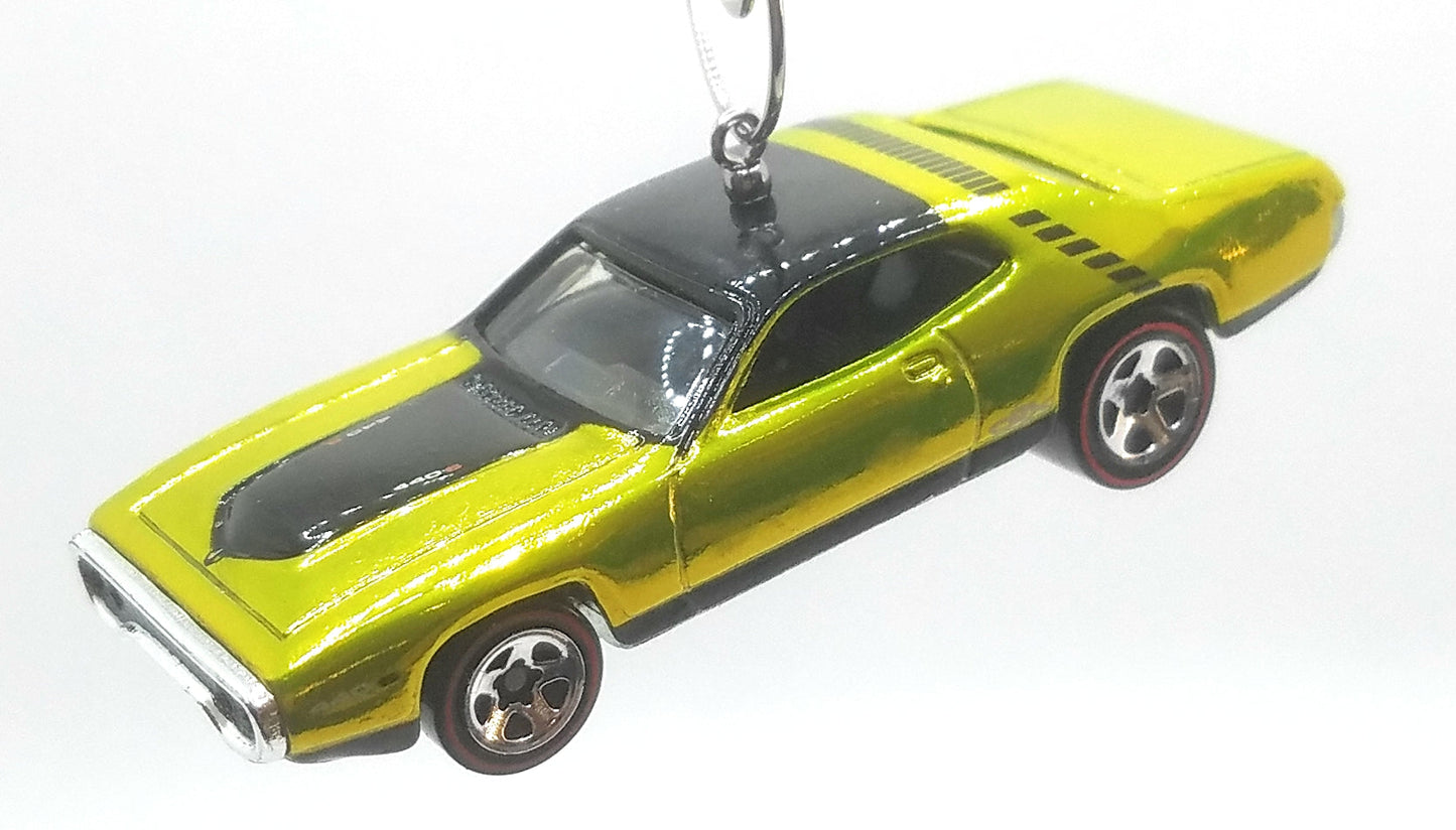 1971 Plymouth GTX Olive Green/Black Roof Hood Christmas Ornament