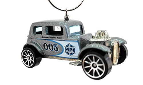 1932 Ford Vicky Gray Christmas Ornament