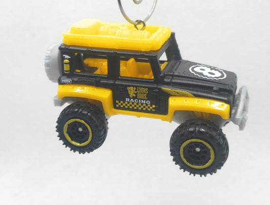 Jeep Wrangler Liften Black Yellow Christmas Ornament