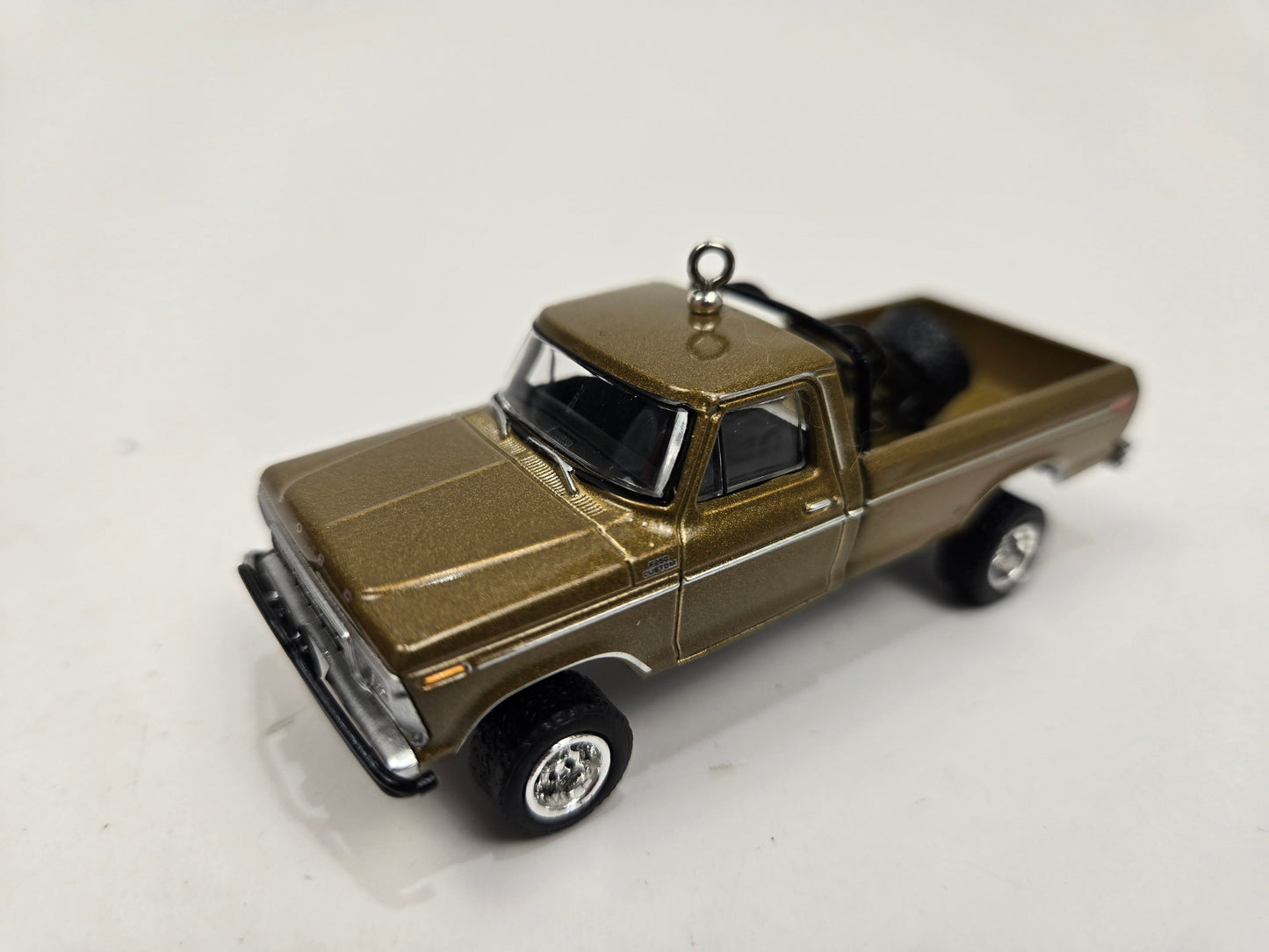 1979 Ford F-250 Ranger Bronze Christmas Ornament