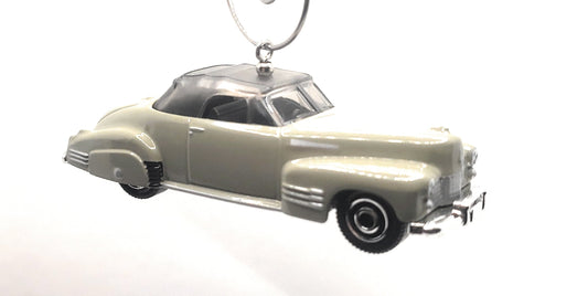 1941 Cadillac Series 62 Convertible Coupe Green Christmas Ornament