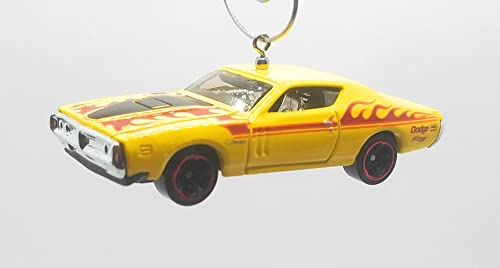 1971 Dodge Charger Yellow Red Flames Christmas Ornament