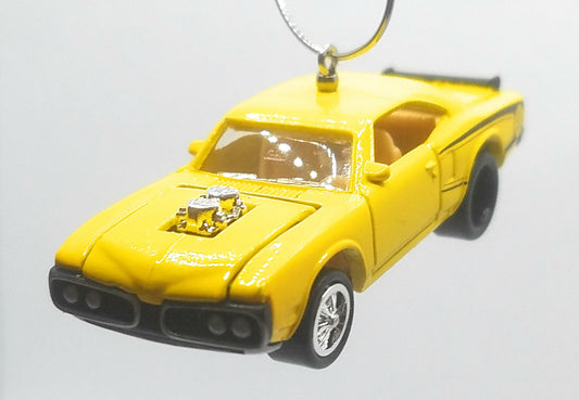 1970 Dodge Super Bee Yellow Black Side Stripes Christmas Ornament