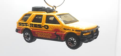 Isuzu Rodeo Yellow Christmas Ornament