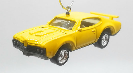 1969 Oldsmobile Olds 442 Yellow Christmas Ornament