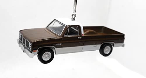 1984 GMC 2500 High Sierra Brown White Christmas Ornament