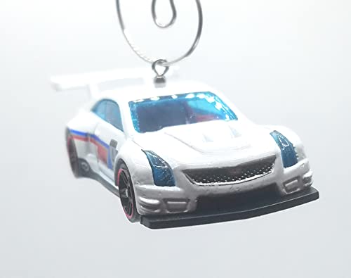 2016 Cadillac ATS-V R White Christmas Ornament